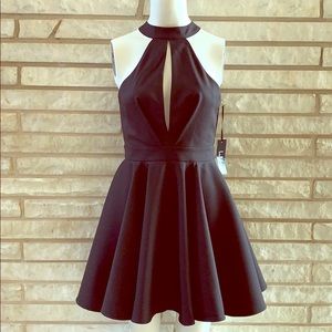 - NWT. LULUS BLACK DRESS
